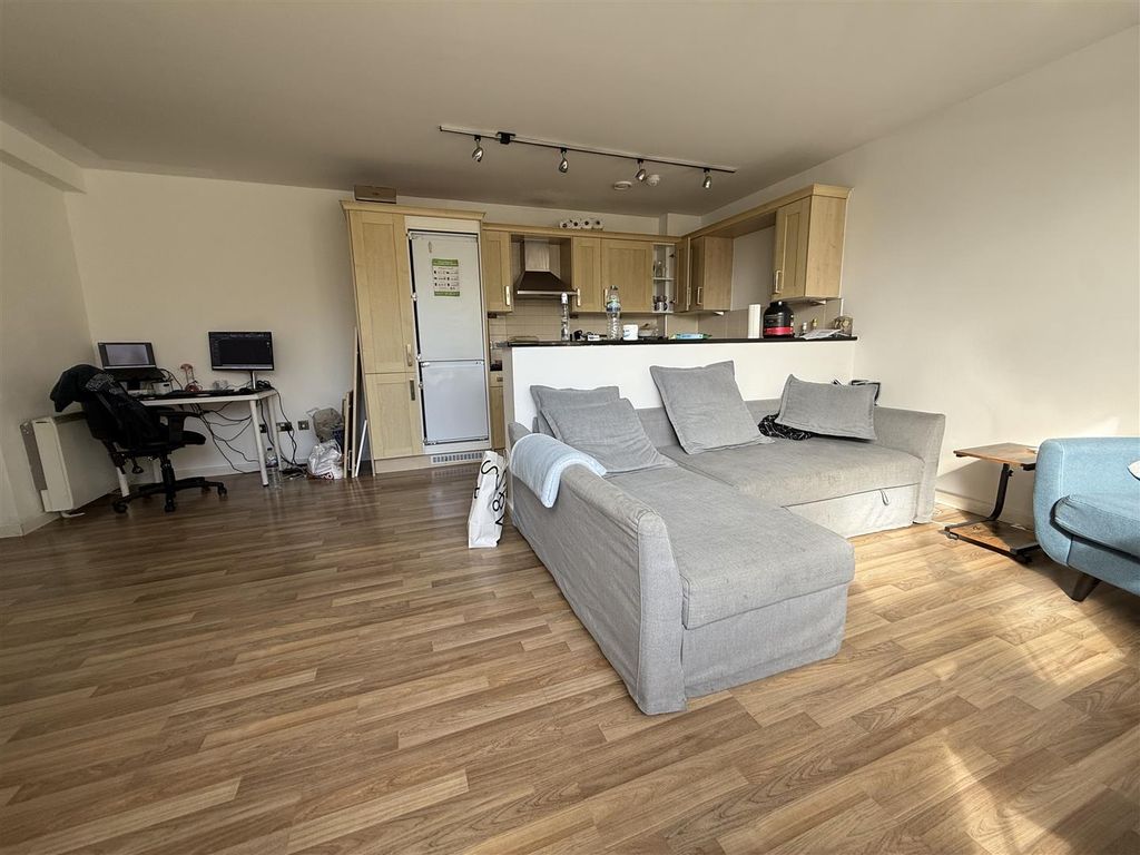 Additional image 3 of 2 bed flat for saleLloyd George Avenue, Cardiff CF10