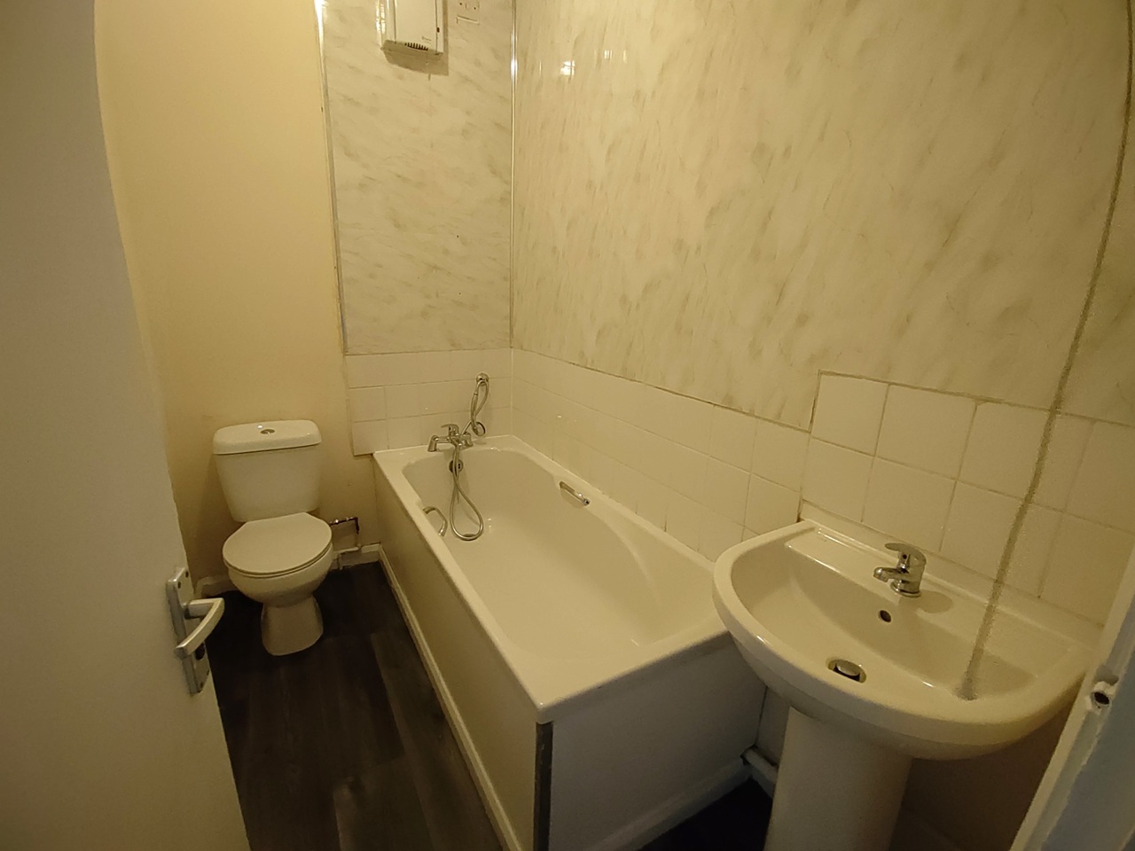 1 Bed Flat, Birmingham Road, B70, N1 7GU photo 4