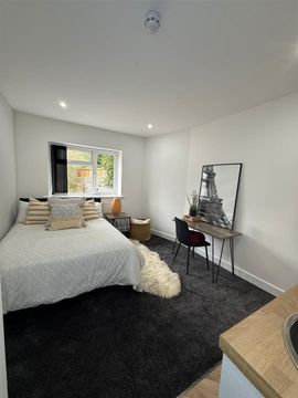 Charter Avenue, Coventry CV4, Room to rent