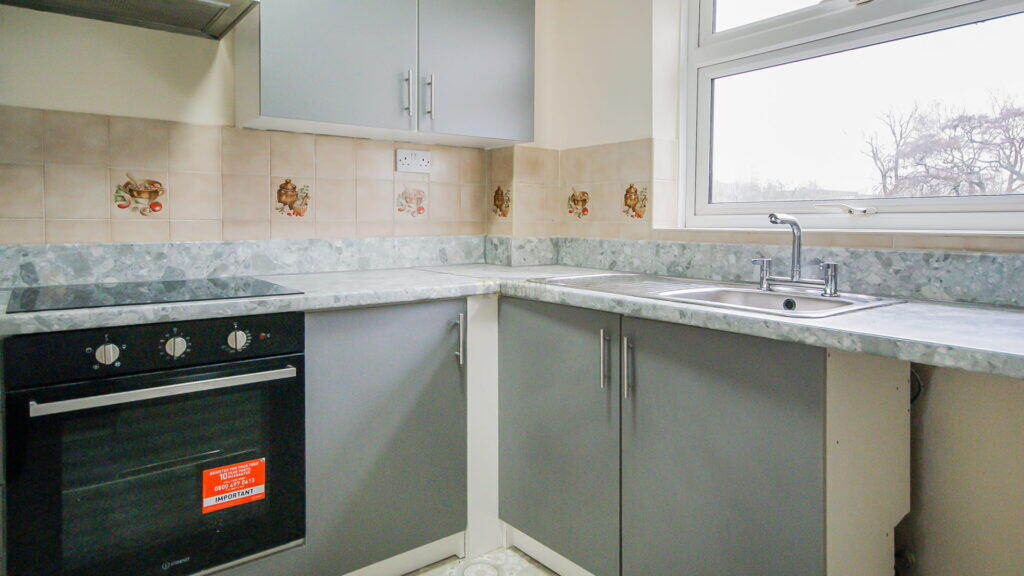 Leasow Drive, Birmingham, B15 2SW