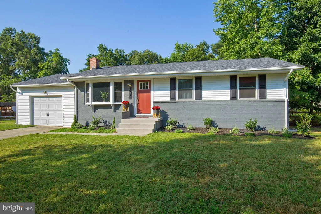 10171 Tucker Lane, White Plains, MD 20695
