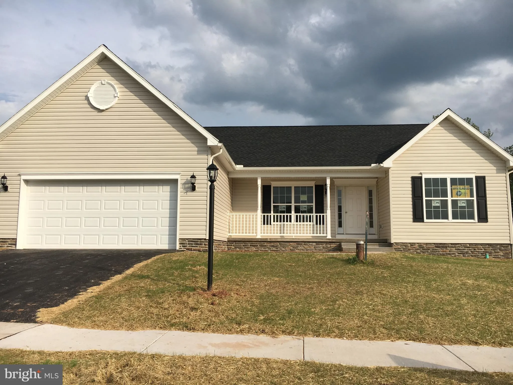 104 Clover Run Unit 3, Abbottstown, PA 17301 photo 2