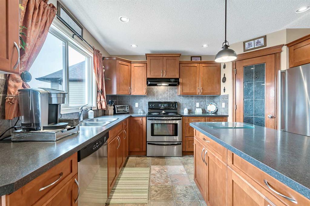 Additional image 6 of 43 Sheep River Heights, Okotoks, AB, T1S 2A1