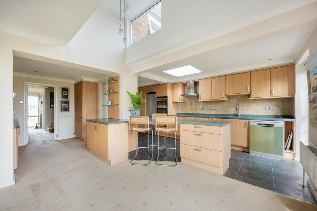 Additional image 5 of Godfries Close, Welwyn, AL6