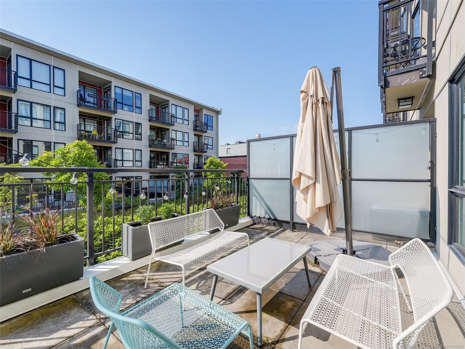 215-517 Fisgard Street, Victoria, BC, V8W 0C5