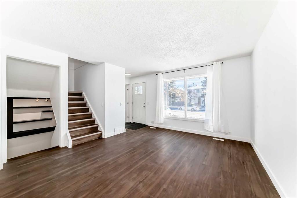 Additional image 5 of 60 Erin Mount Crescent SE, Calgary, AB, T2B 2S3