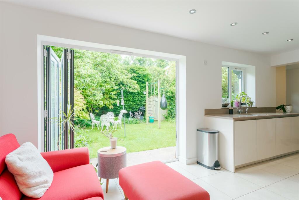 Stapylton Avenue, Harborne, Birmingham, B17 photo 5