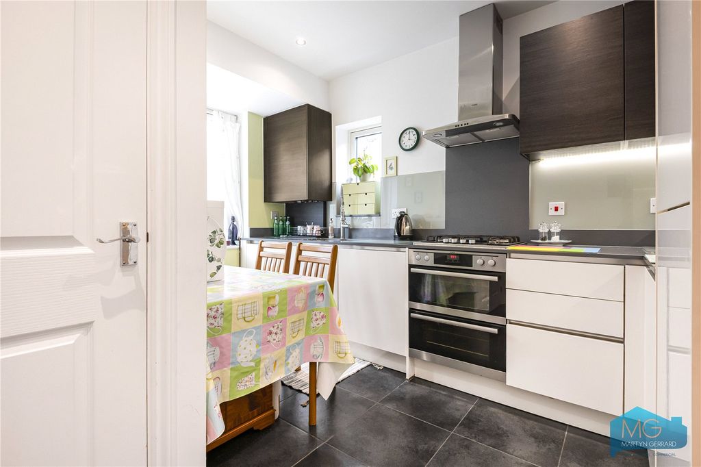 Additional image 4 of 3 bed semi-detached house for saleDavid Wildman Lane, Mill Hill, London NW7