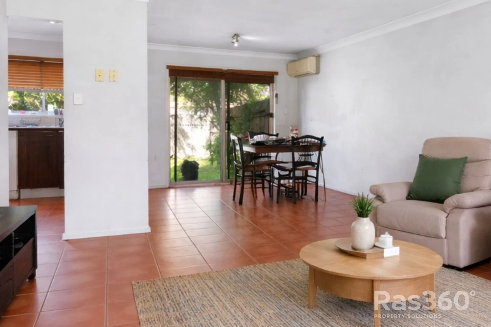 169/31 Usher Avenue, Labrador QLD 4215 photo 2