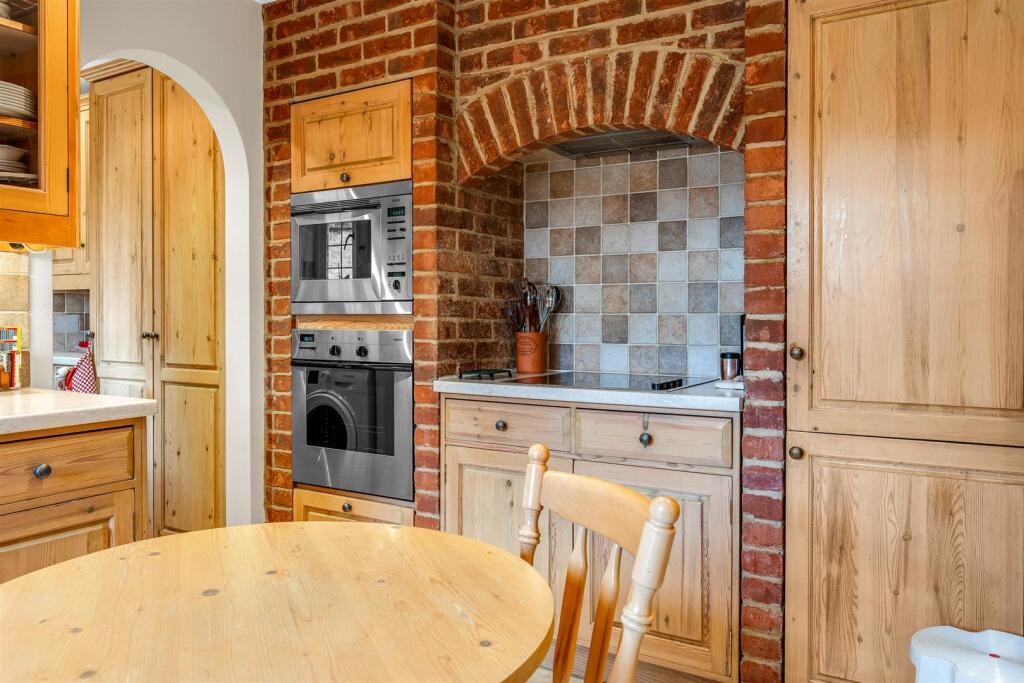 Additional image 8 of Wendover Court, Welwyn