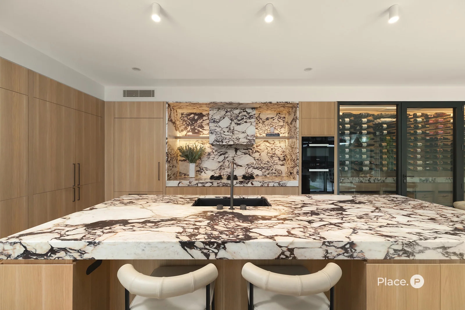 Additional image 2 of 22 Waterline Crescent, Bulimba QLD 4171