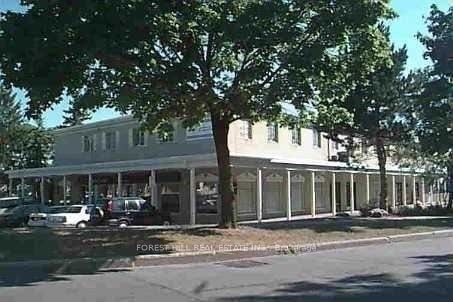 205-35 The Links Road, Toronto, ON, M2P 1T7