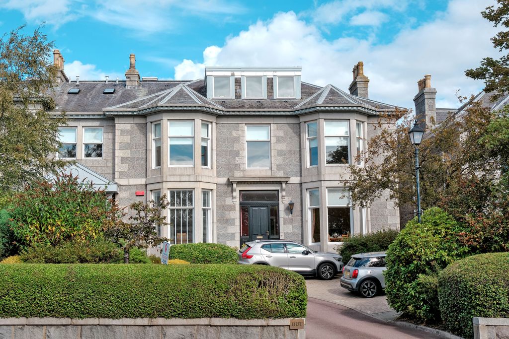 Additional image 15 of 2 bed flat for sale74H Queens Road, Aberdeen AB15