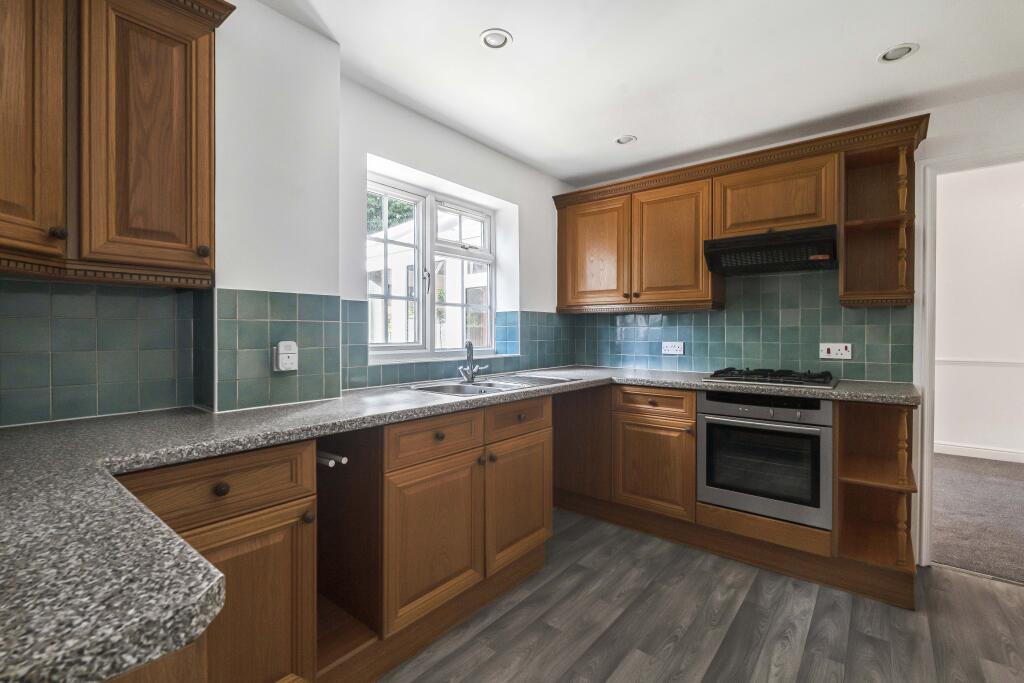 Additional image 2 of Junction Cottages, Blakemere Road, Welwyn Garden City, AL8
