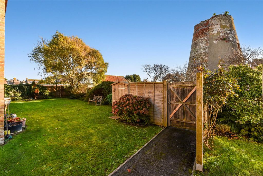 Additional image 3 of 2 bed flat for saleWindmill Court, East Wittering, Chichester PO20