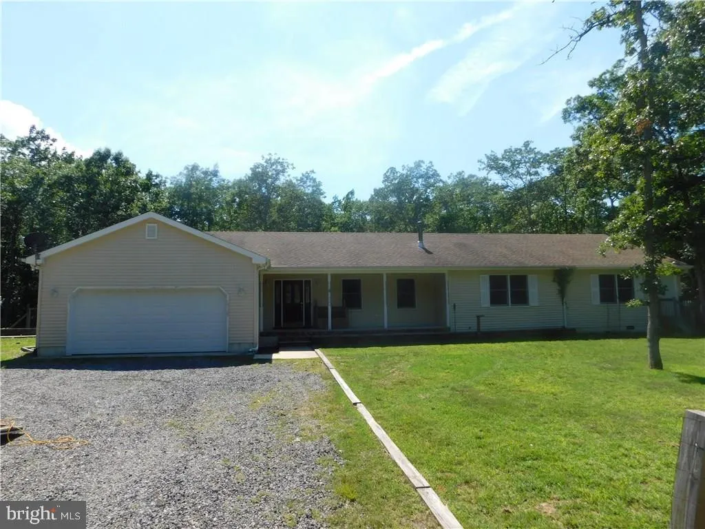 27 Frenchs Lane, Tuckerton, NJ 08087