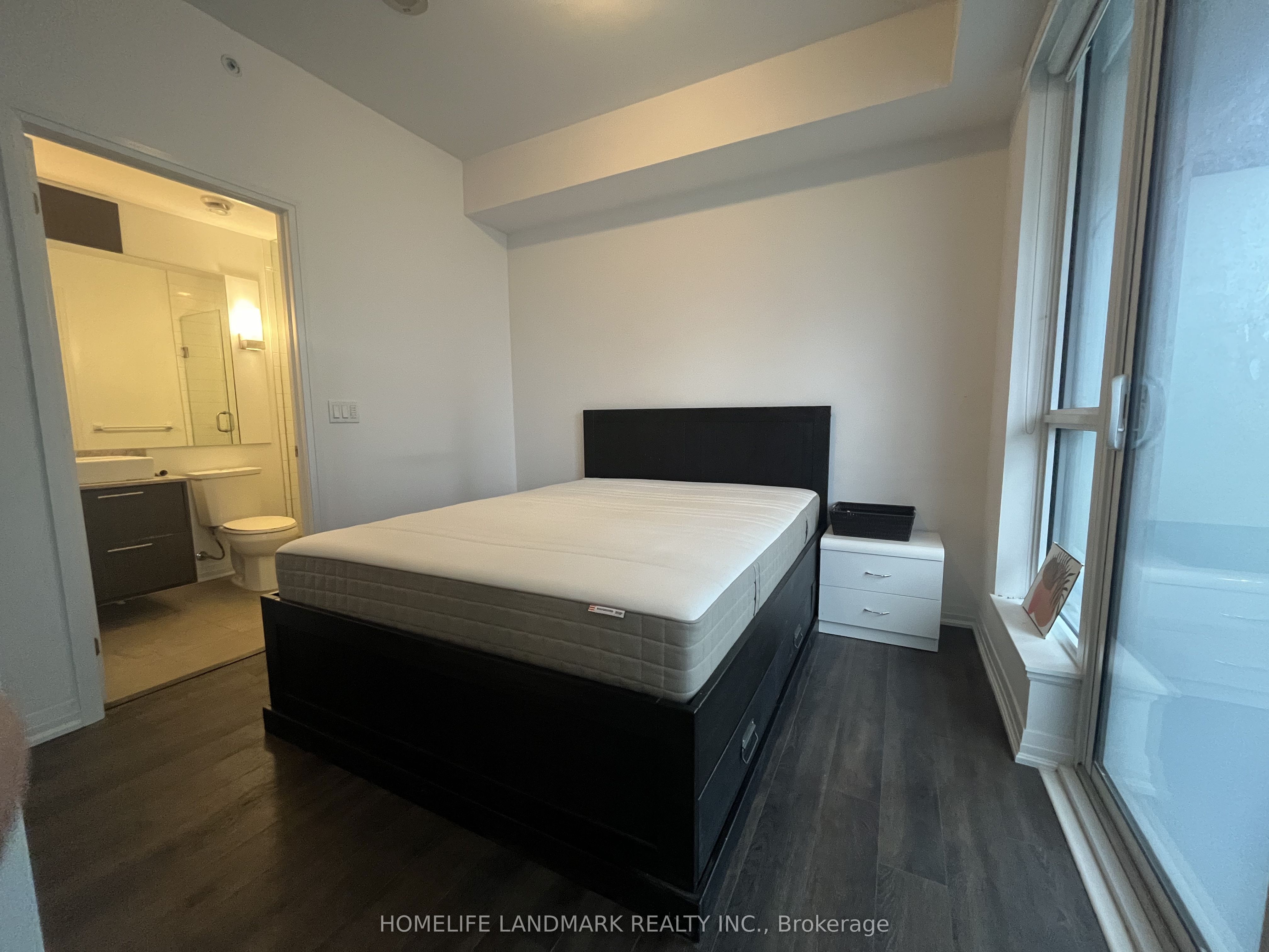 Additional image 5 of 2002-8 Mercer Street, Toronto, ON, M5V 0C4