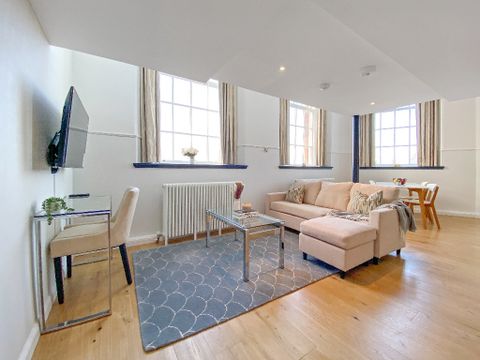 Flat 45, Mcdonald Road, Broughton, Edinburgh EH7