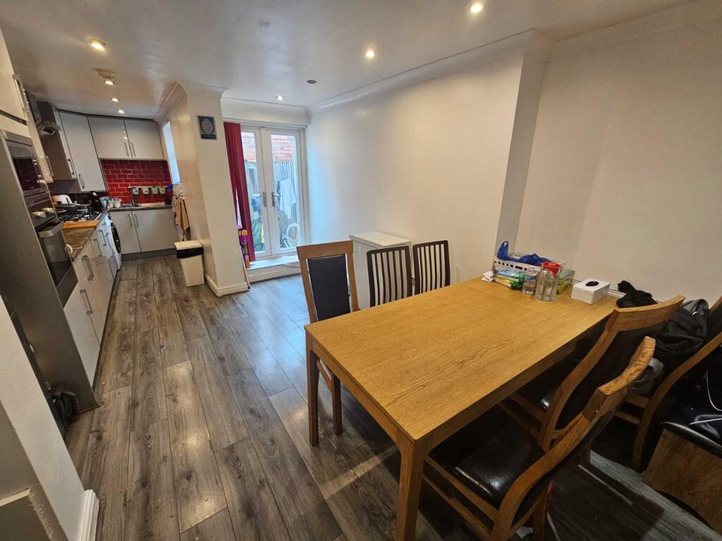 Woodfield Crescent, Birmingham photo 4