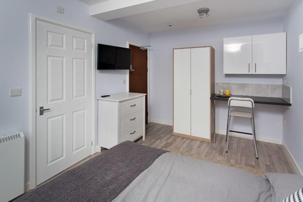 12 Beech Road photo 2