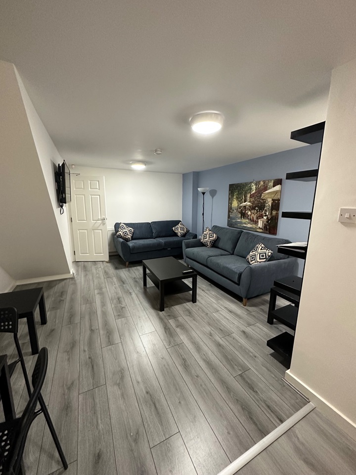 6 Bed Terraced House, Albany Road, L7, N1 7GU