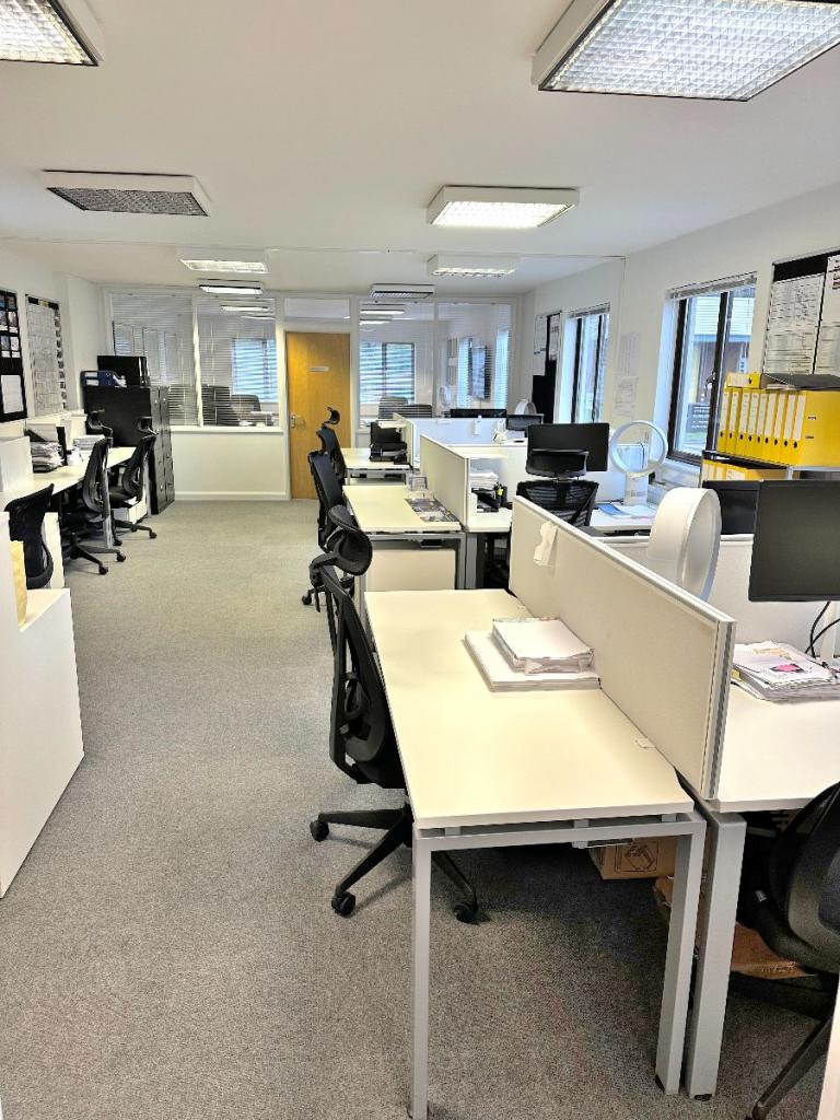 Porters Wood, St. Albans photo 2