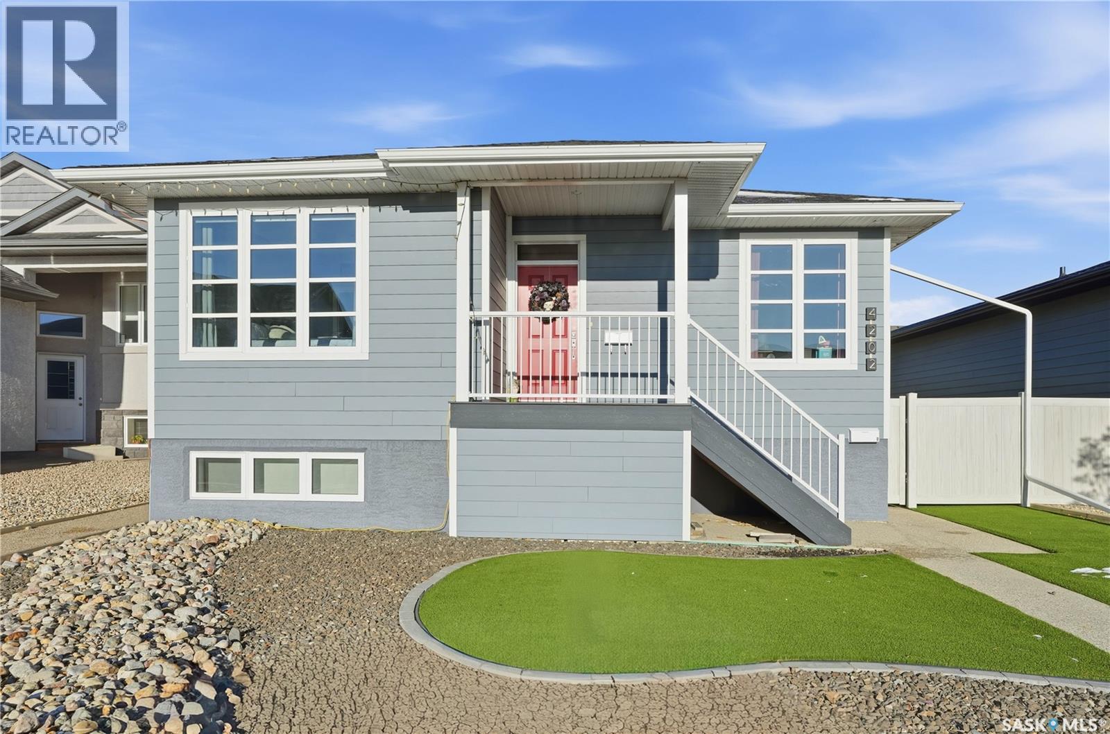 4202 Green Olive Way E, Regina, SK, S4V1P8