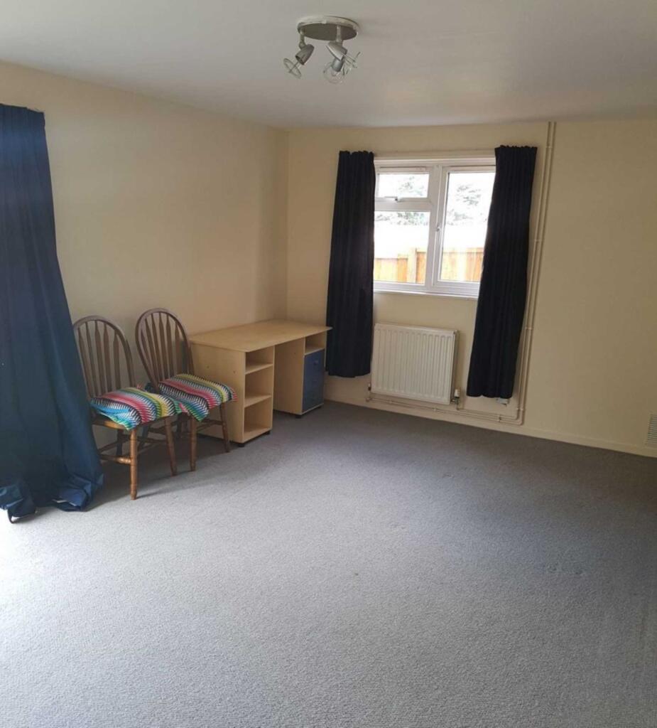 Ferndells, Hatfield photo 5