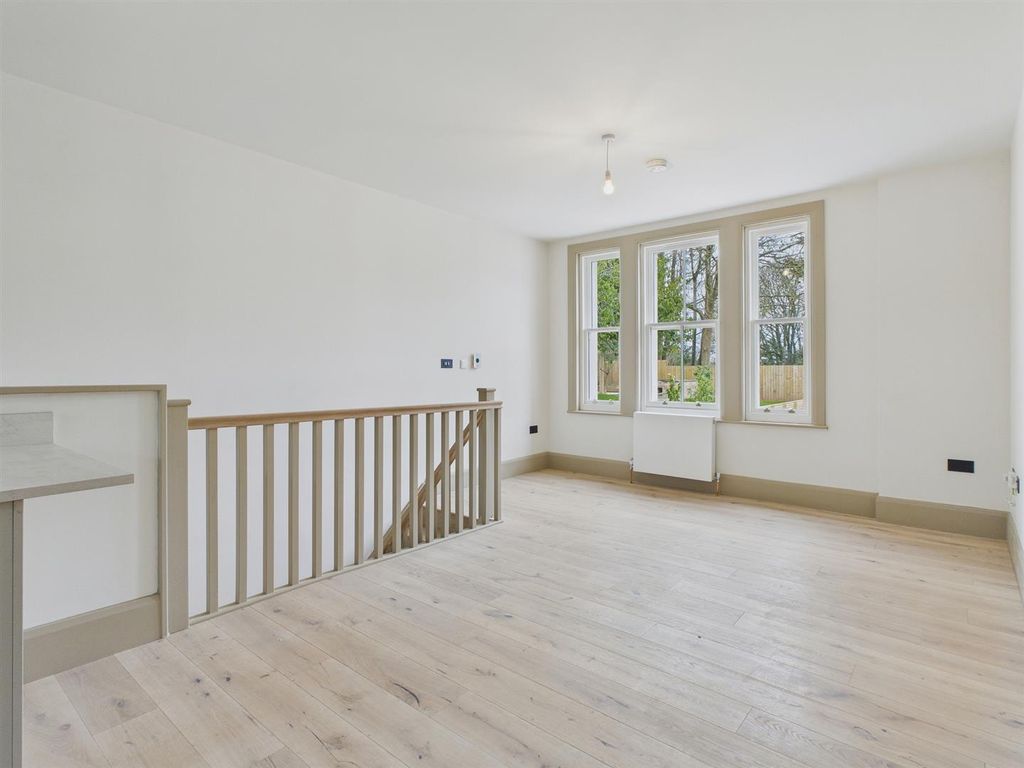 Additional image 2 of 1 bed flat for saleGreat Malvern, Malvern WR14