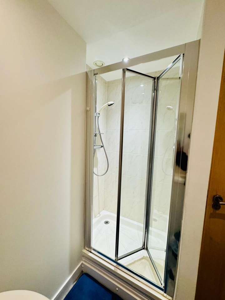 2 Bed Flat, Drybrough Crescent, EH16, N1 7GU photo 3