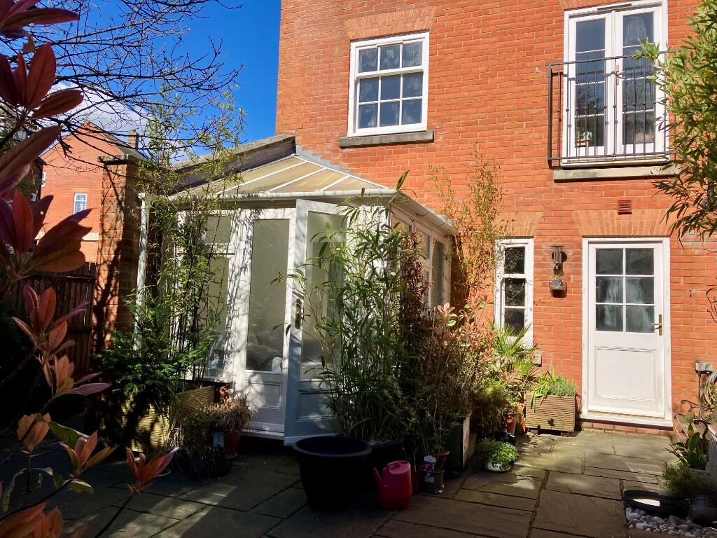 Goldsmith Way, St. Albans, Hertfordshire, AL3 5LH