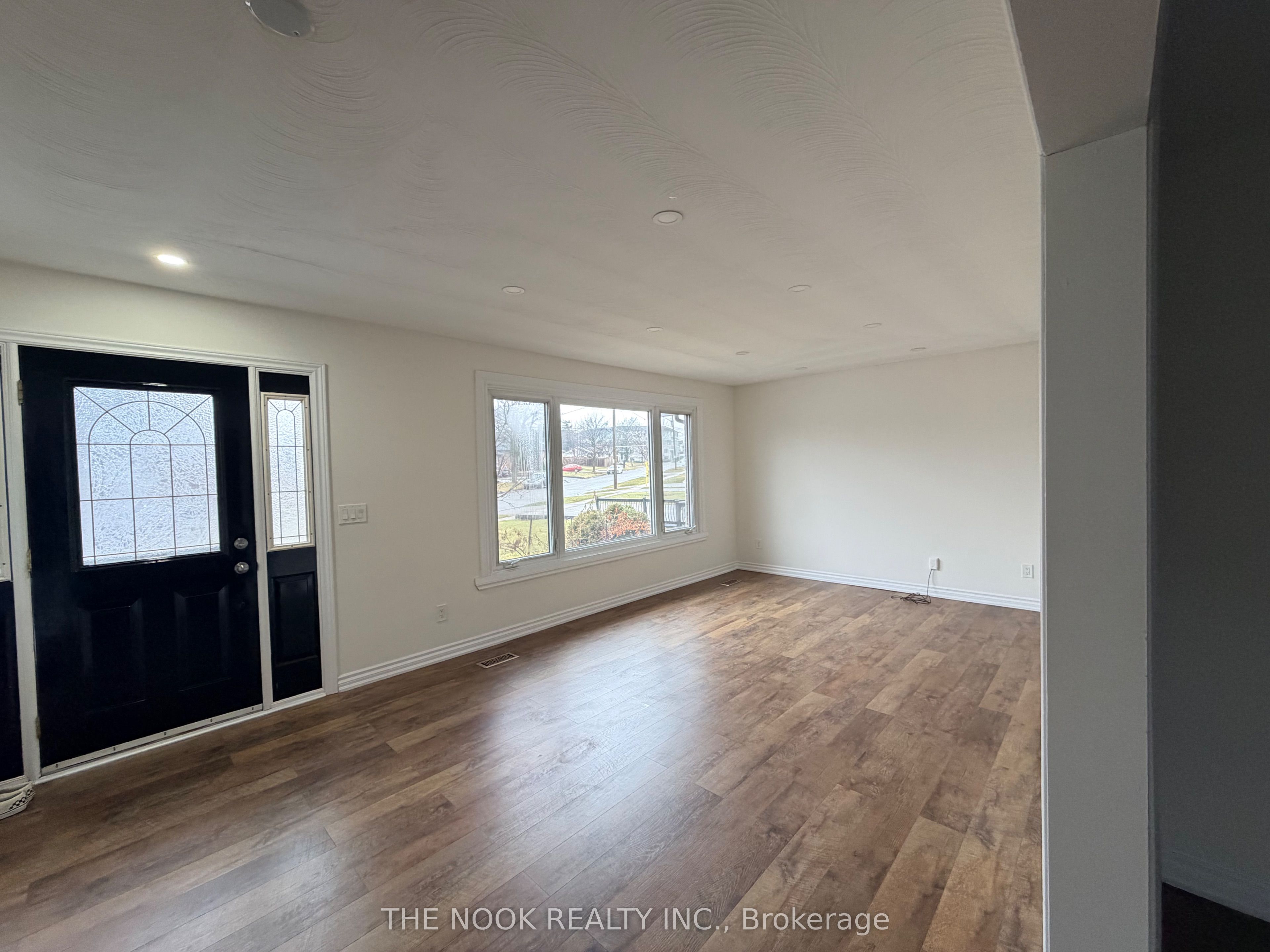 Additional image 5 of 1-860 Florell Drive, Oshawa, ON, L1H 6W1