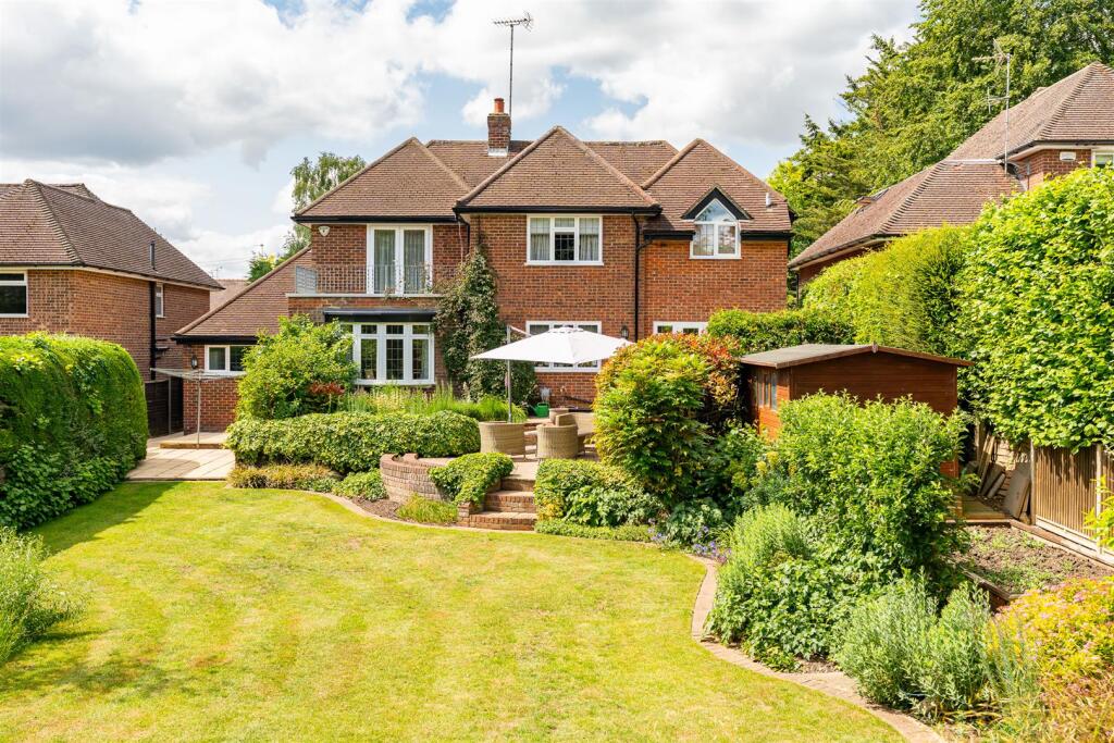 Additional image 20 of Canonsfield Road, Welwyn