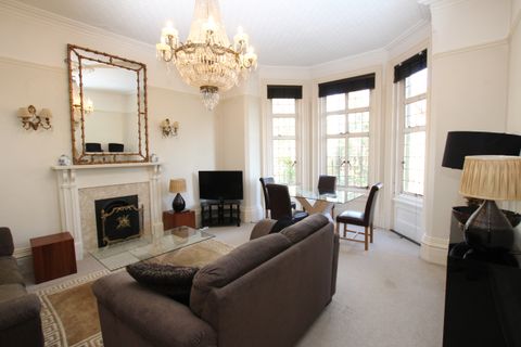 Clumber Crescent South, The Park, Nottingham NG7
