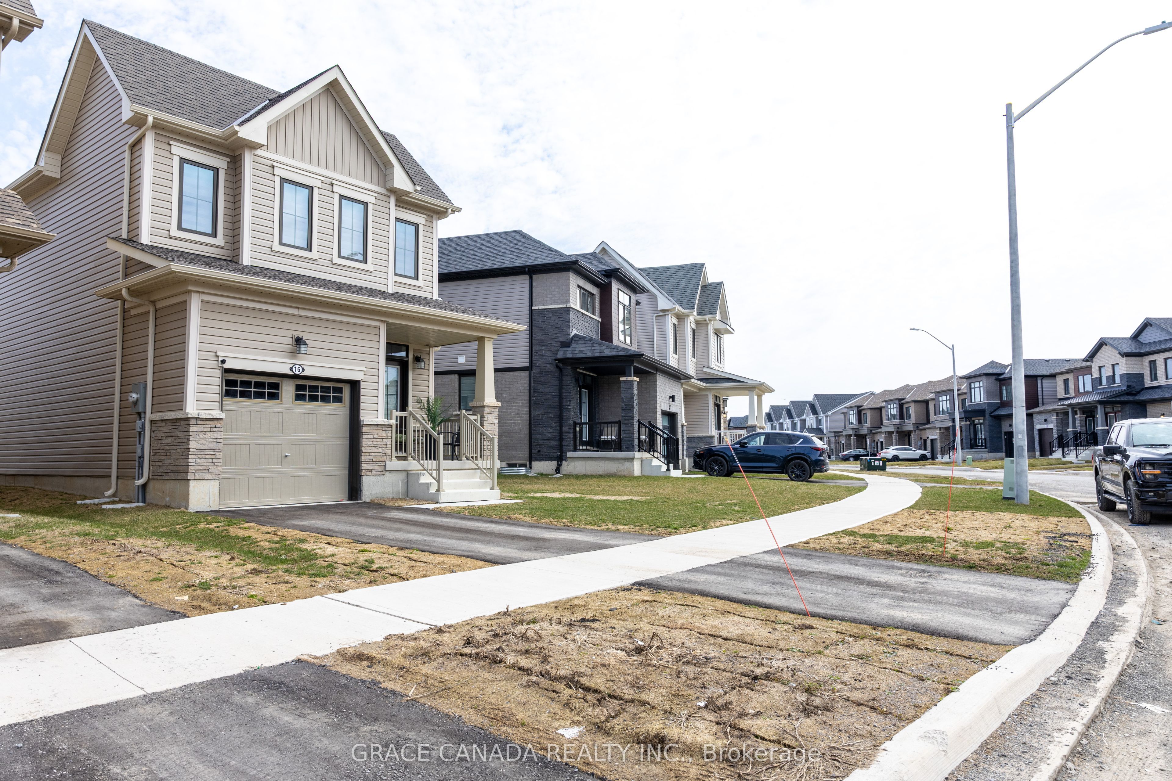 Additional image 2 of 16 Brighton Lane, Thorold, ON, L2V 0P2