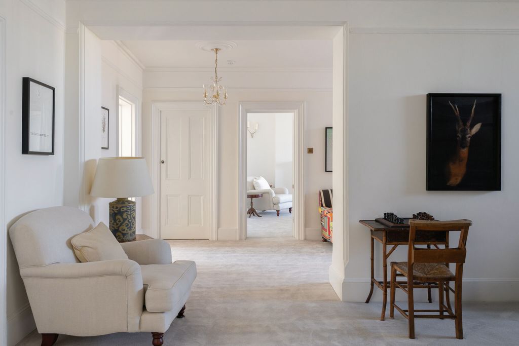 Additional image 3 of 4 bed flat for salePalmeira Square, Hove BN3