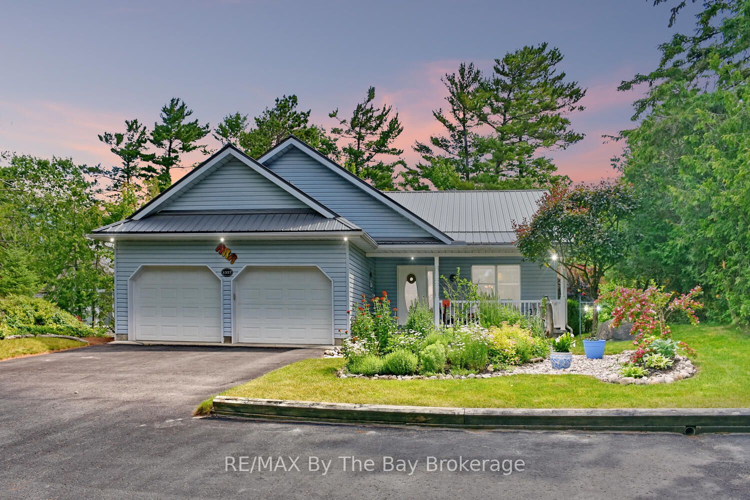 1327 River Road E, Wasaga Beach, ON, L9Z 2R7
