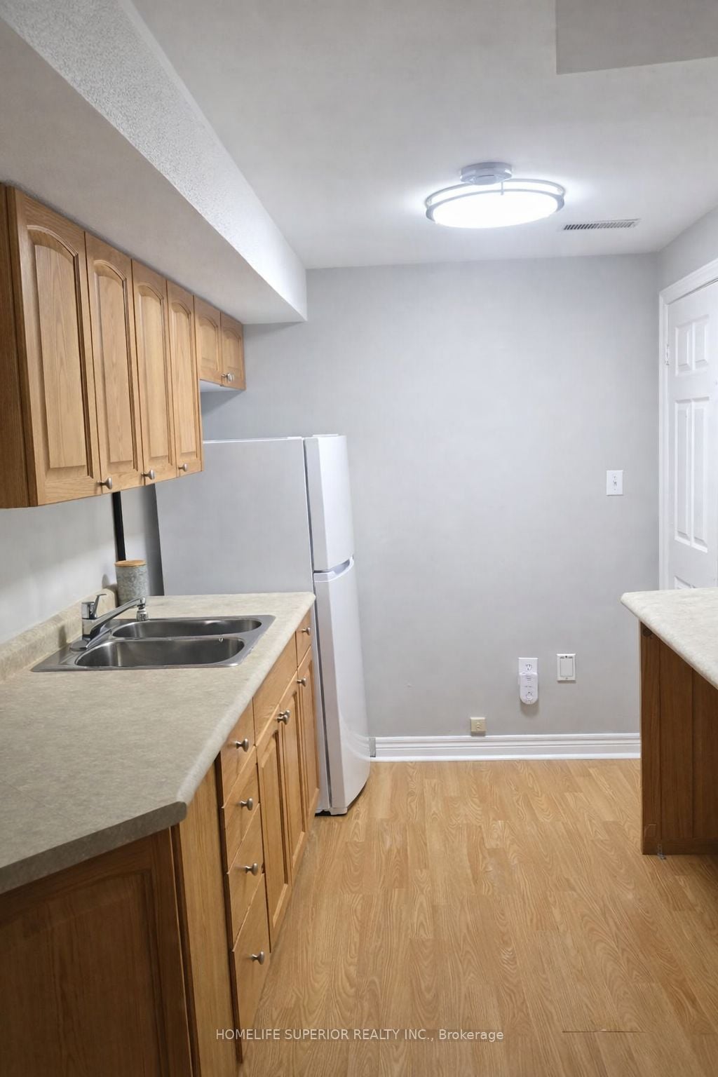 54 Mccrimmon Crescent, Clarington, ON, L1C 4N3 photo 3