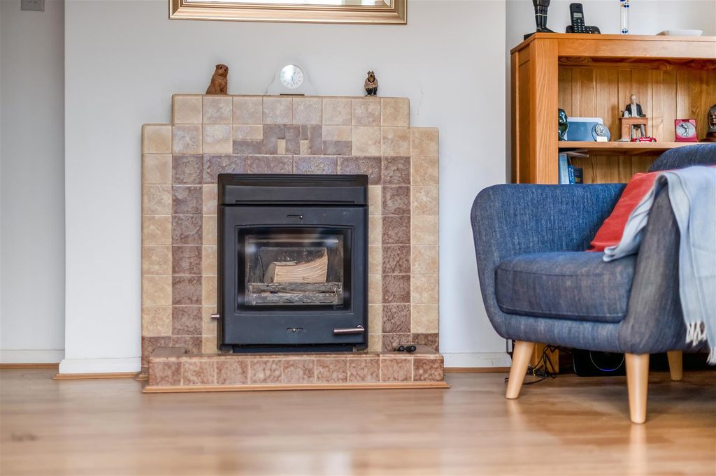 Additional image 21 of 2 bed detached bungalow for saleSpringfield Close, Birdham, Chichester PO20