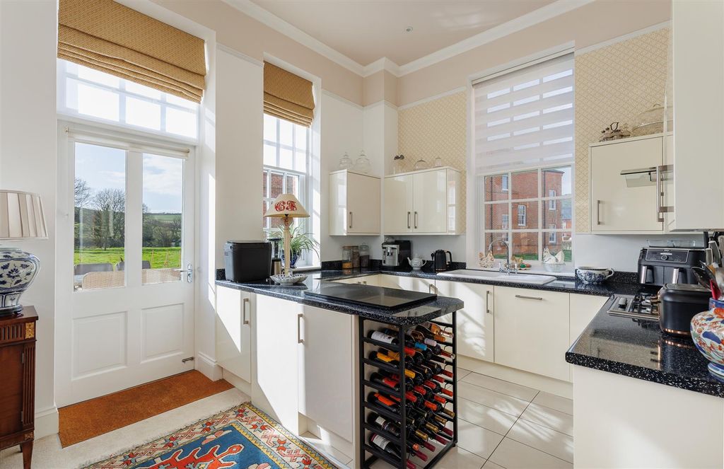 Additional image 7 of 2 bed flat for saleGatcombe, Nr Newport, Isle Of Wight PO30