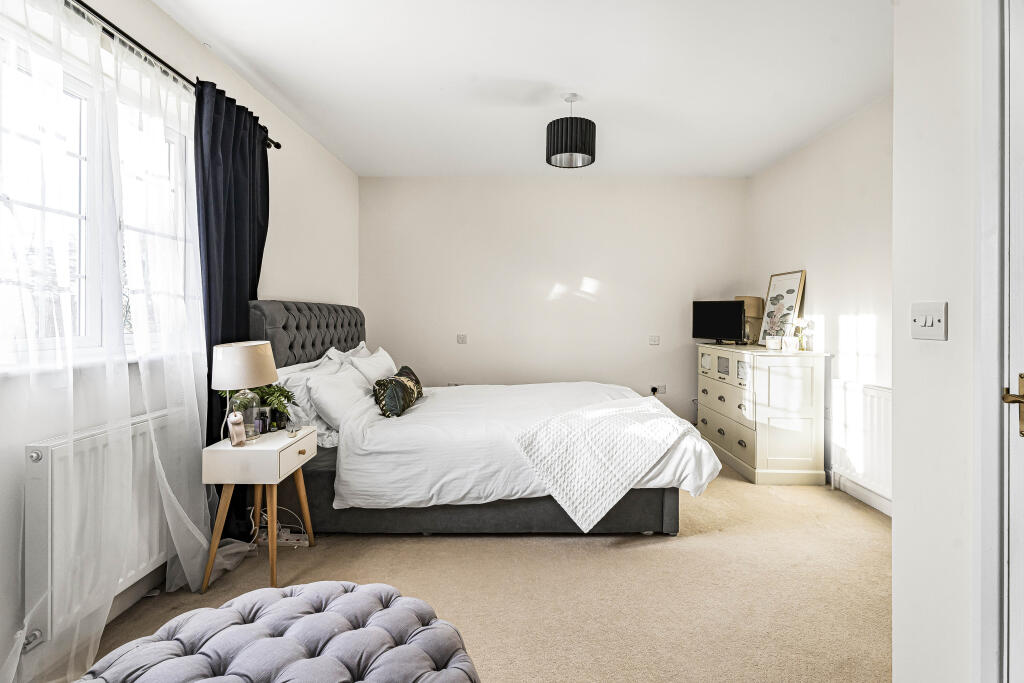 Additional image 27 of Hertford Road, Digswell, Welwyn, AL6