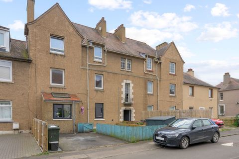 / Parkhead Loan, Edinburgh EH11