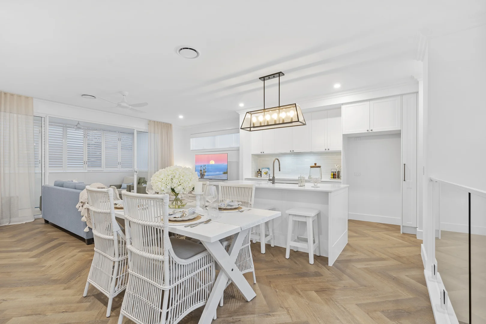 Additional image 11 of 4/14 Victor Avenue, Paradise Point QLD 4216
