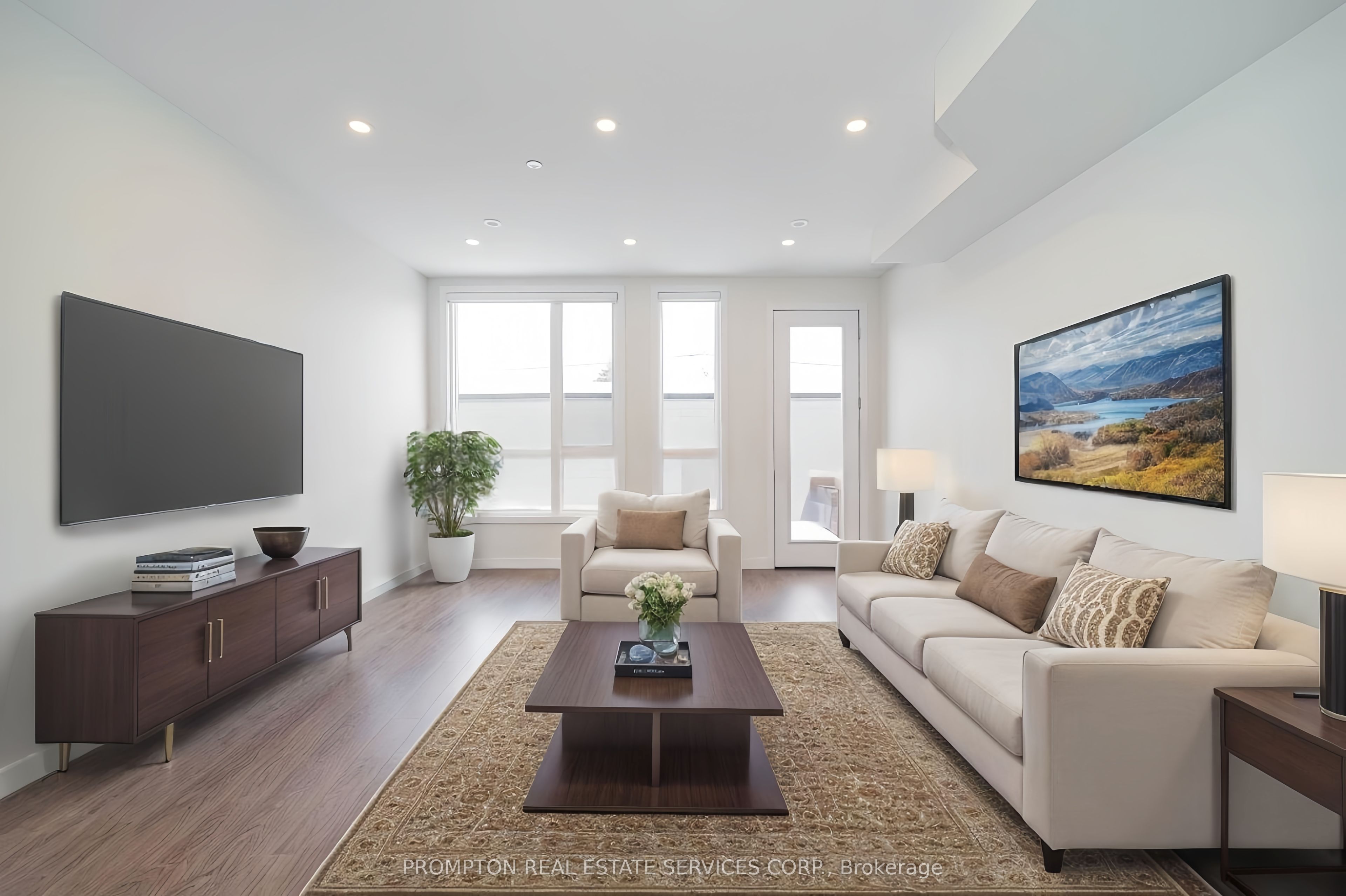 38 Green Gardens Upper Boulevard, Toronto, ON, M6A 0E6 photo 4