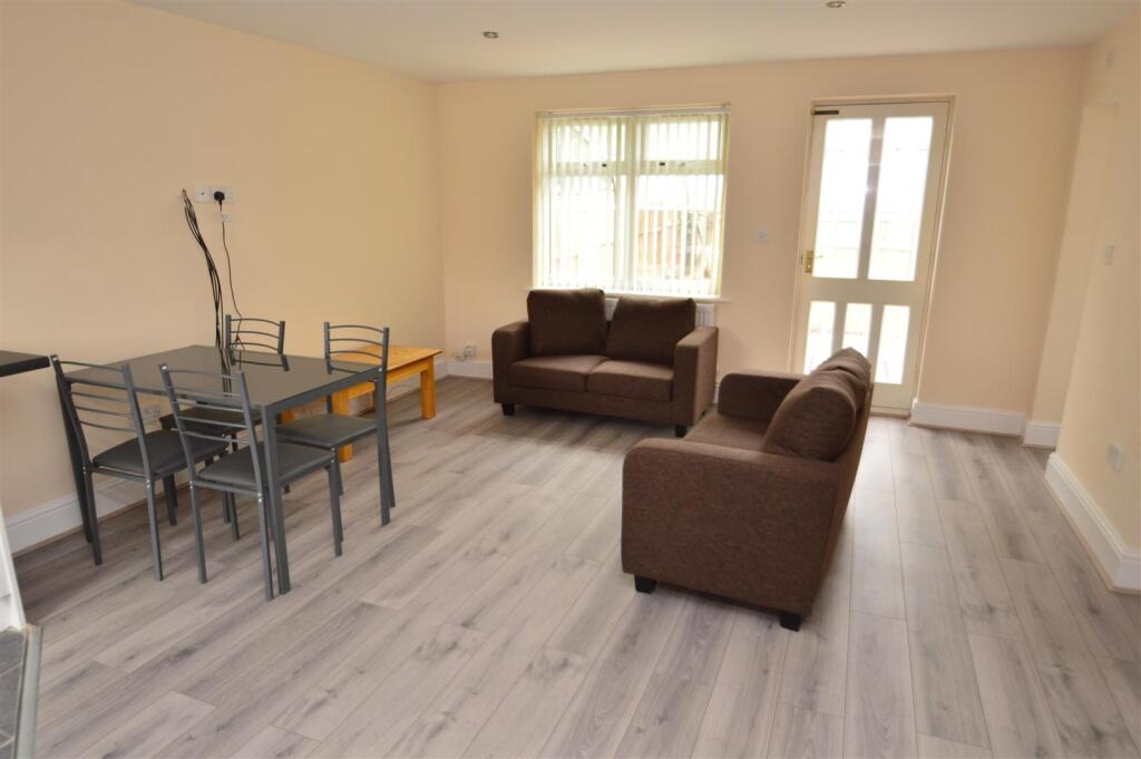 Humphrey Middlemore Drive, Birmingham, West Midlands, B17 photo 3