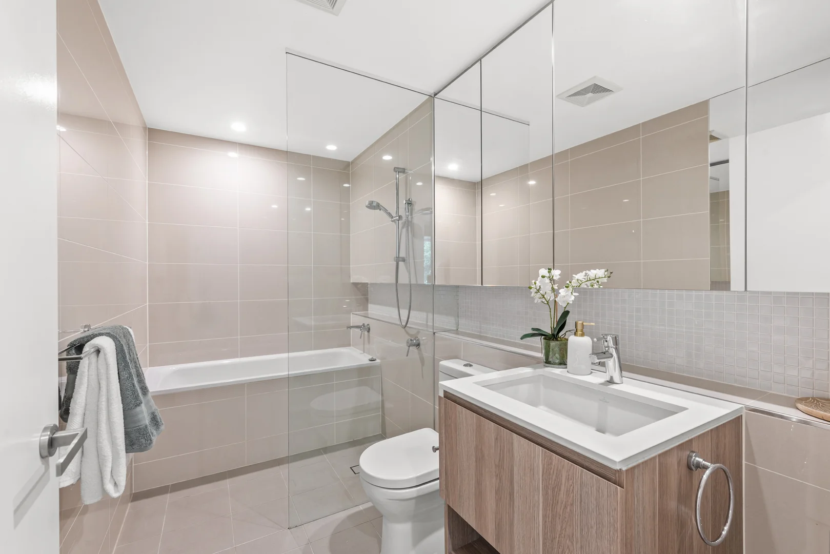 Additional image 13 of 4113/18 Parkside Circuit, Hamilton QLD 4007