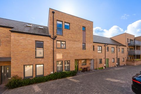 20 Lawrie Reilly Place, Edinburgh EH7