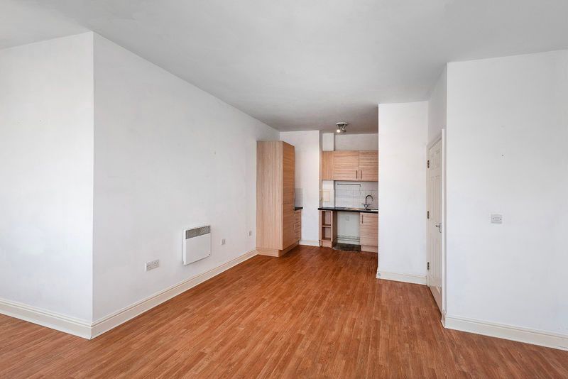 Additional image 4 of 1 bed flat for sale1 Bedroom Second Floor Apartment, Exchange Mews, Culverden Park Road, Tunbridge Wells TN4