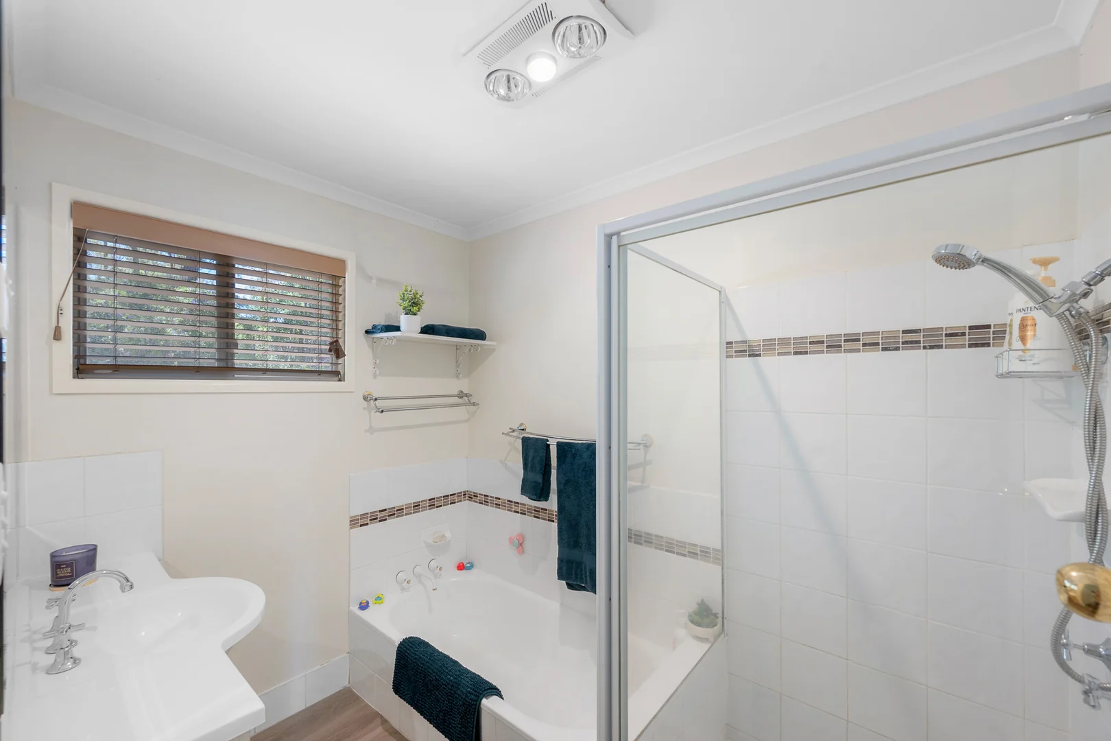 Additional image 12 of 28 Illawarra Drive, Kin Kora QLD 4680