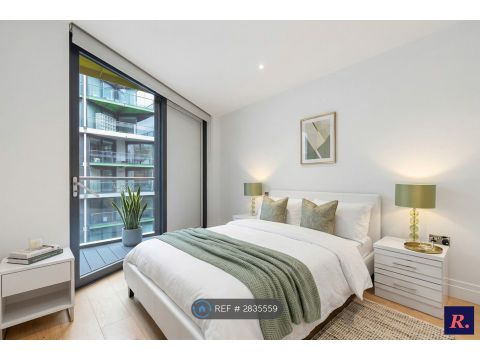 Riverlight Quay, London SW11, Studio to rent
